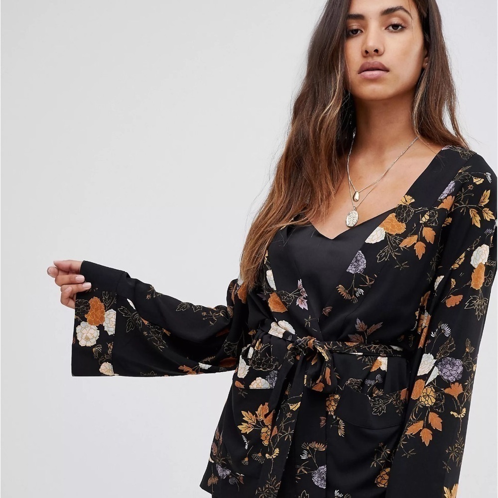 Free People Peony Kimono In Midnight Jacket Front Pockets NWOT Floral Print - Picture 7 of 10